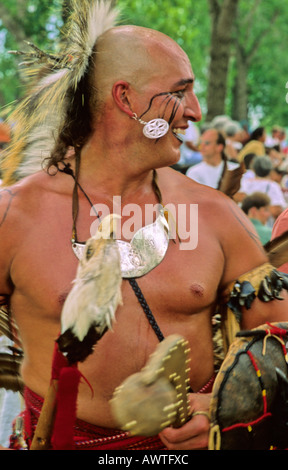 Ritratto di danzatrice presso Powwow, Kahnawake, Quebec, Canada Foto Stock