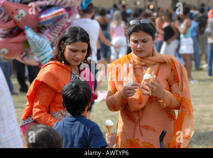 I Sindaci Newham Show di Central Park East Ham Londra 16 Luglio 2006 Foto Stock