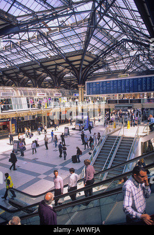 Dalla stazione di Liverpool Street Main Line Station nel distretto finanziario di Londra che serve East Anglia destinazioni Foto Stock