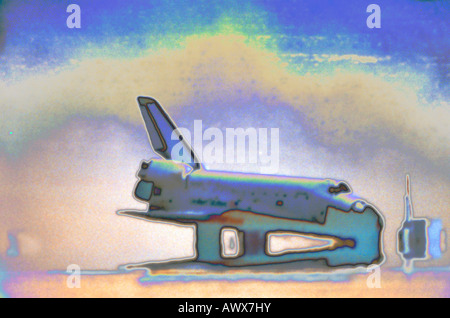 Altered digitalmente vista della navetta spaziale in atterraggio a Edwards Dry Lake, Edwards Air Force Base, CA Foto Stock