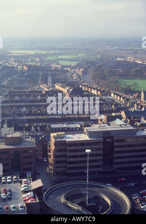 Vista Ovest oltre il centro di Swindon Inghilterra fine degli anni ottanta Foto Stock