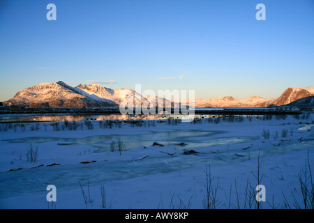 Tromvik Kvaløya island Norvegia circolo polare artico neve invernale Foto Stock