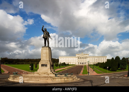 Signore Carson statua, gli edifici del Parlamento europeo, Stormont Foto Stock