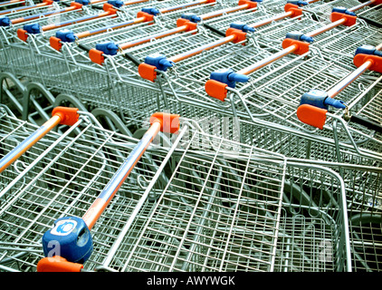 Supermercato trollies REGNO UNITO Foto Stock