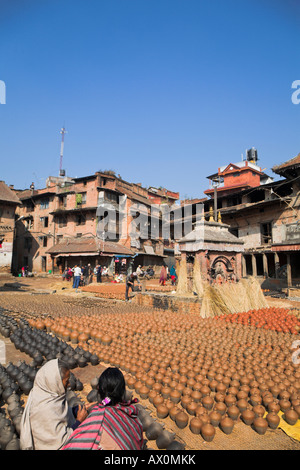 Il Nepal, Bhaktapur, ceramiche Square, ceramica Foto Stock