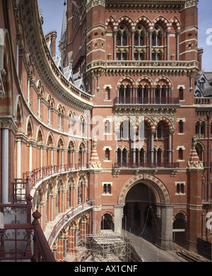 ST. PANCRAS STATION E HOTEL, LONDON, Regno Unito Foto Stock