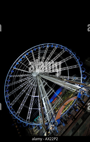 Ruota di Birmingham nel Regno Unito in questa notte di un portatile di ruota che è stato proposto per il Regno Unito dalla Francia e poi sono andato in australia Foto Stock