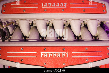 Motore Ferrari blocchi Galleria Ferrari di Maranello Italia Foto Stock