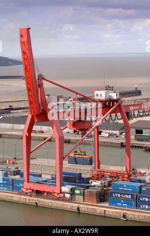 AVONMOUTH banchine e zona industriale vicino a BRISTOL REGNO UNITO Foto Stock