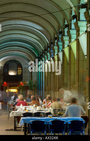 Ristorante su Placa Reial Barri Gotic Barcellona Catalonia Spagna Foto Stock