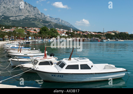 Porto di Baska Voda, Riviera di Makarska, Dalmazia, Croazia Foto Stock