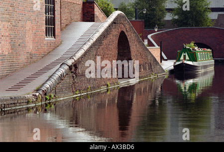 Una parte del canale di Birmingham Inghilterra di rete UK Foto Stock