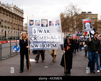 Fermare la guerra coalizione 15 Marzo Marzo 2008 in Parlamento Street Westminster London Inghilterra England Foto Stock