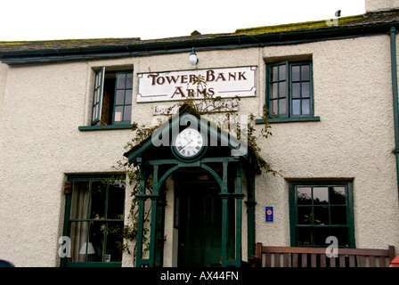 Banca Tower Arms pub in Near Sawrey accanto a Hill Top home di Beatrix Potter, autore di libri per bambini Foto Stock
