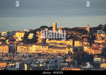 Cannes Le Suquet da sopra Alpes-maritimes 06 Cote d Azur Riviera francese Paca Francia Europa Foto Stock