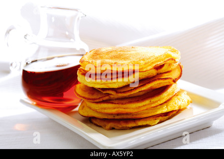 Pancake e sciroppo d'acero Foto Stock