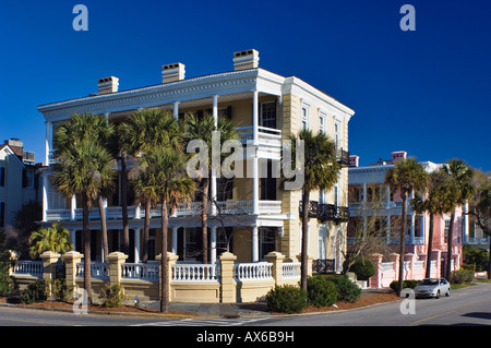 Case lungo la batteria in Charleston, Carolina del Sud Foto Stock