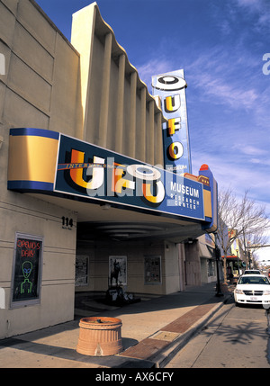 International UFO Museum e il centro di ricerca sulla strada principale, Roswell, New Mexico, NEGLI STATI UNITI Foto Stock