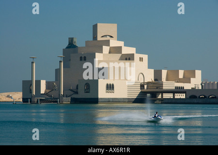 Museo a waterfront e il Museo di Arte Islamica Doha in Qatar Foto Stock