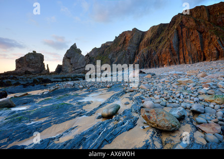 Coste rocciose a Sandymouth, North Cornwall Foto Stock