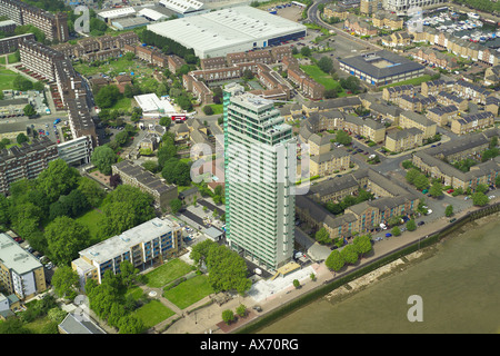 Vista aerea della torre aragonese affacciato sul Fiume Tamigi in Deptford, Londra Foto Stock