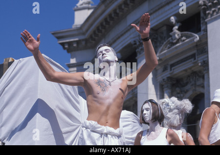 Giovane sulla Loveparade in Vienna Foto Stock