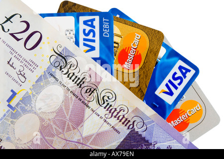 Vista ravvicinata di carte di credito e di debito e REGNO UNITO VENTI pound nota Foto Stock