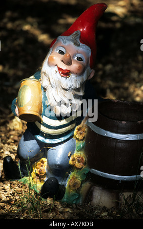 Un giardino a GNOME GNOME Magic, un attrazione turistica al di fuori della A12 in Dedham Essex, UK. Foto Stock