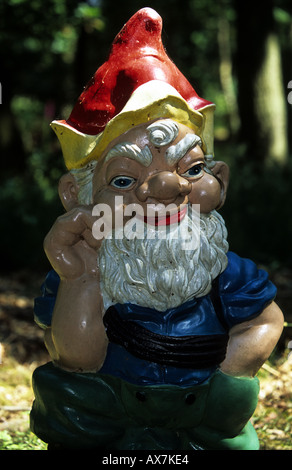 Un giardino a GNOME GNOME Magic, un visitatore attrazione, Dedham, Essex, UK. Foto Stock