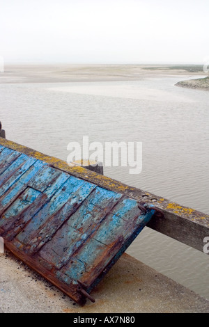 Il Quayside a Le Hourdel a bassa marea completamente deserte Foto Stock