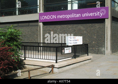 London Metropolitan University locali al Minories vicino alla Torre di Londra EC3 Foto Stock