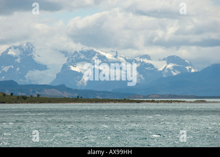 Andian montagne,Ande,Snow,Camping,escursioni,Stepp Patagonia, Melt,,glaciale laghi,ghiacciai, iceberg,Cile,Torres del Paine,Parco Nazionale Foto Stock