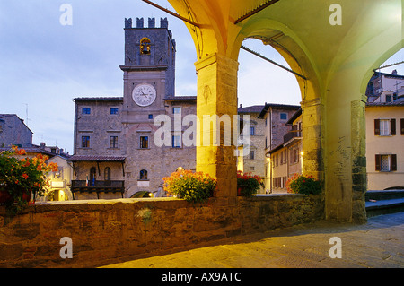 Palazzo Comunale, Municipio archway, Piazza della Repubblica, Cortona Toscana Italia Foto Stock