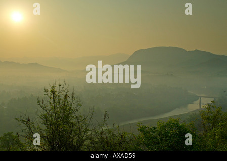 Sunrise vista sul fiume Khan dal Monte Phousy Luang Prabang Laos Foto Stock