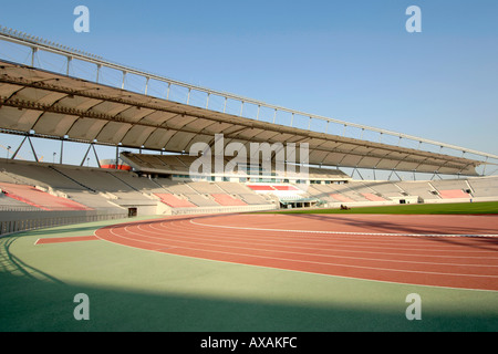 Interno del Khalifa stadium, fulcro del XV Giochi Asiatici svoltasi a Doha in Qatar nel dicembre 2006. Foto Stock