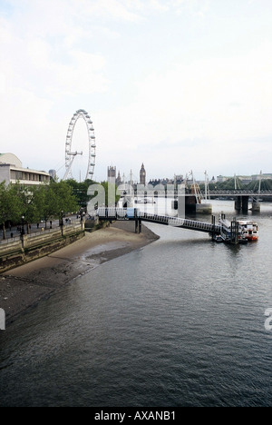 La NMB74423 London Eye e il Big Ben England Regno Unito Foto Stock