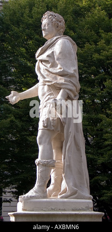 Statua di re Giorgio II attribuito a John Van Nost Golden Square Londra Inghilterra REGNO UNITO Foto Stock