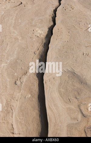 Rock e le formazioni di sabbia sulla spiaggia della California del Sud Foto Stock