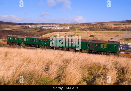 Elettrica Diesel unità multiple in pullman a motore a 60117 Pontypool e Blaenavon forno ferroviaria sciavero Blaenavon Lancaster Wales UK UE Foto Stock