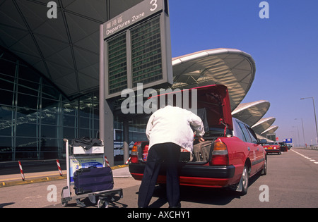 Taxi a Chep Lak Kok Airport di Hong Kong Foto Stock