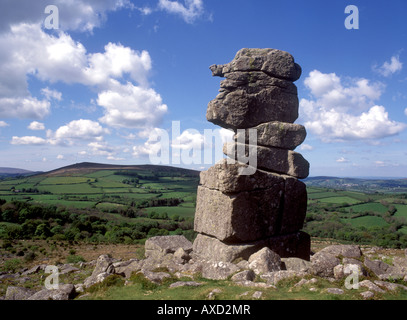 Bowerman del naso, un granito eroso stack su Dartmoor vicino a Hound Tor e il villaggio di Manaton Foto Stock