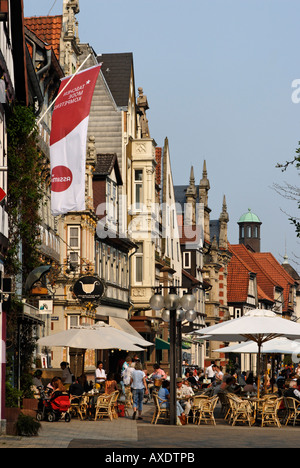 Hameln Hamelin al Weser Bassa Sassonia Germania nella città vecchia Osterstreet Foto Stock