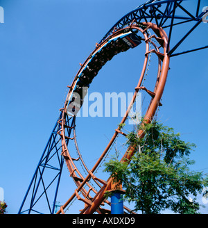 " Ferro Bru Rivoluzione' ride Pleasure Beach di Blackpool, Lancashire, Inghilterra, Regno Unito. Foto Stock