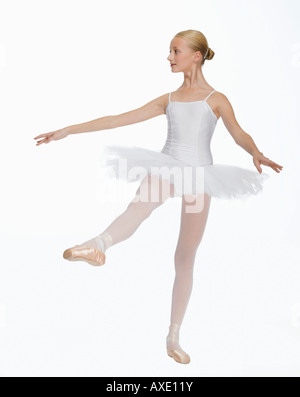 Giovane ballerina (14-15), dancing, ritratto Foto Stock