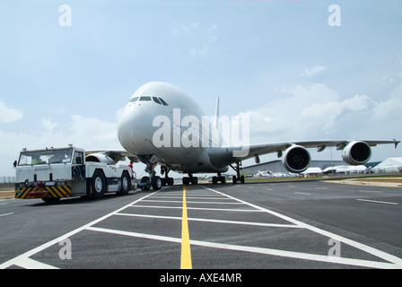 Airbus A380 trainato Foto Stock