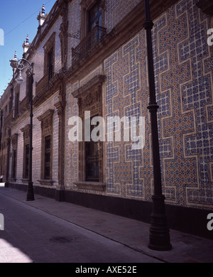 In piastrelle blu parete della Casa de los Azulejos Sanborns Città Del Messico Foto Stock