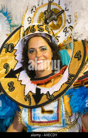 Il famoso carnevale sfilano al Sambodromo di Rio de Janeiro in Brasile Foto Stock