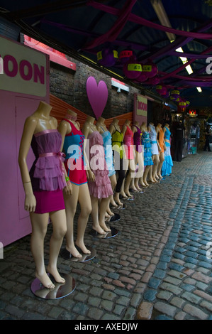 Manichini a Camden Town London REGNO UNITO Foto Stock