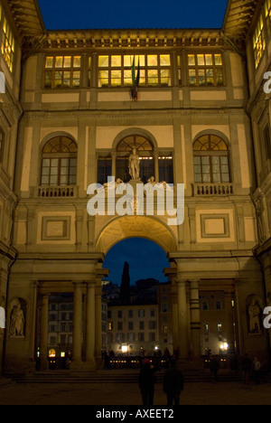 Firenze. Galleria degli Uffizi di notte Foto Stock