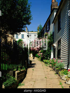 Passaggio della Chiesa Old Town Twitten Hastings East Sussex England Regno Unito Foto Stock